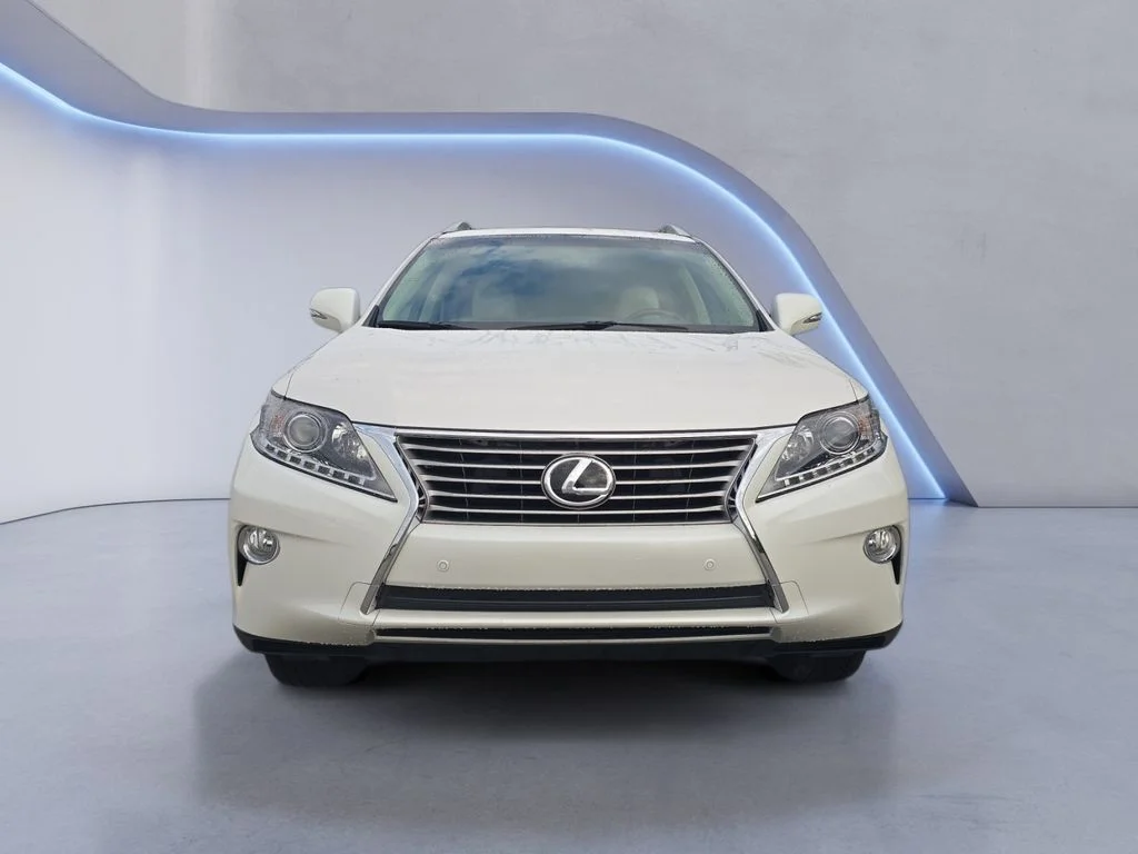 Used 2014 Starfire Pearl Lexus Base image 9