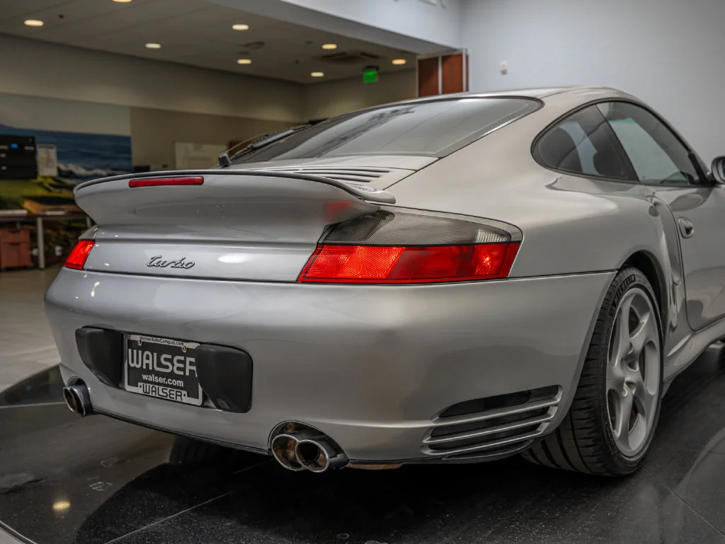Used 2003 Arctic Silver Metallic Porsche  image 20