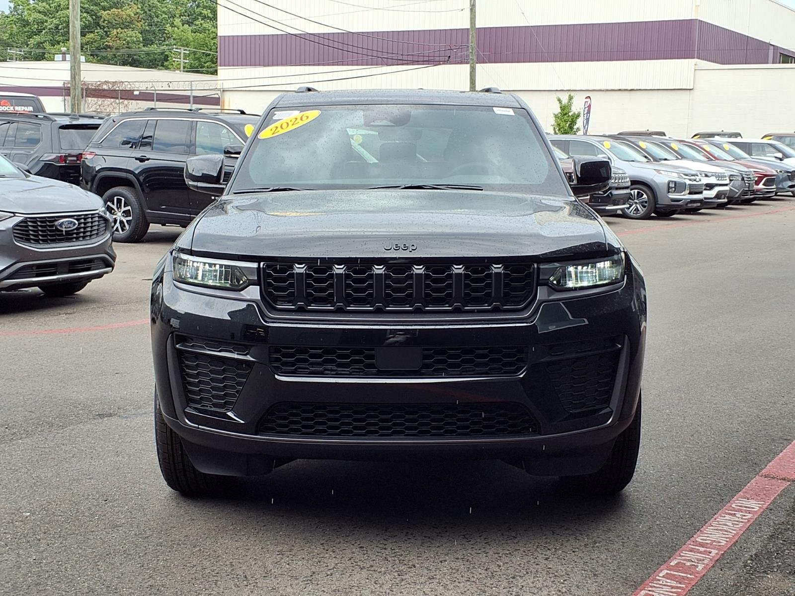 New 2026 Diamond Black Crystal Pearl Coat Jeep Altitude image 24