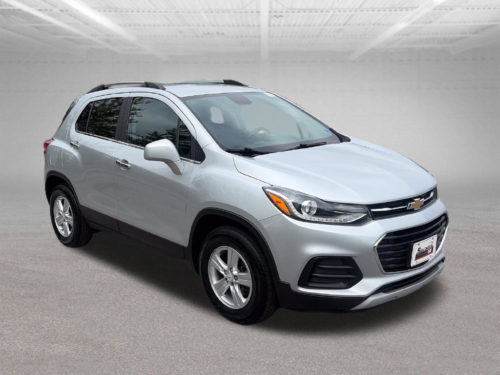 Used 2020 Silver Chevrolet LT image 8