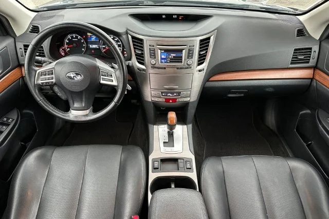 Used 2014 Gray Subaru 2.5i image 16
