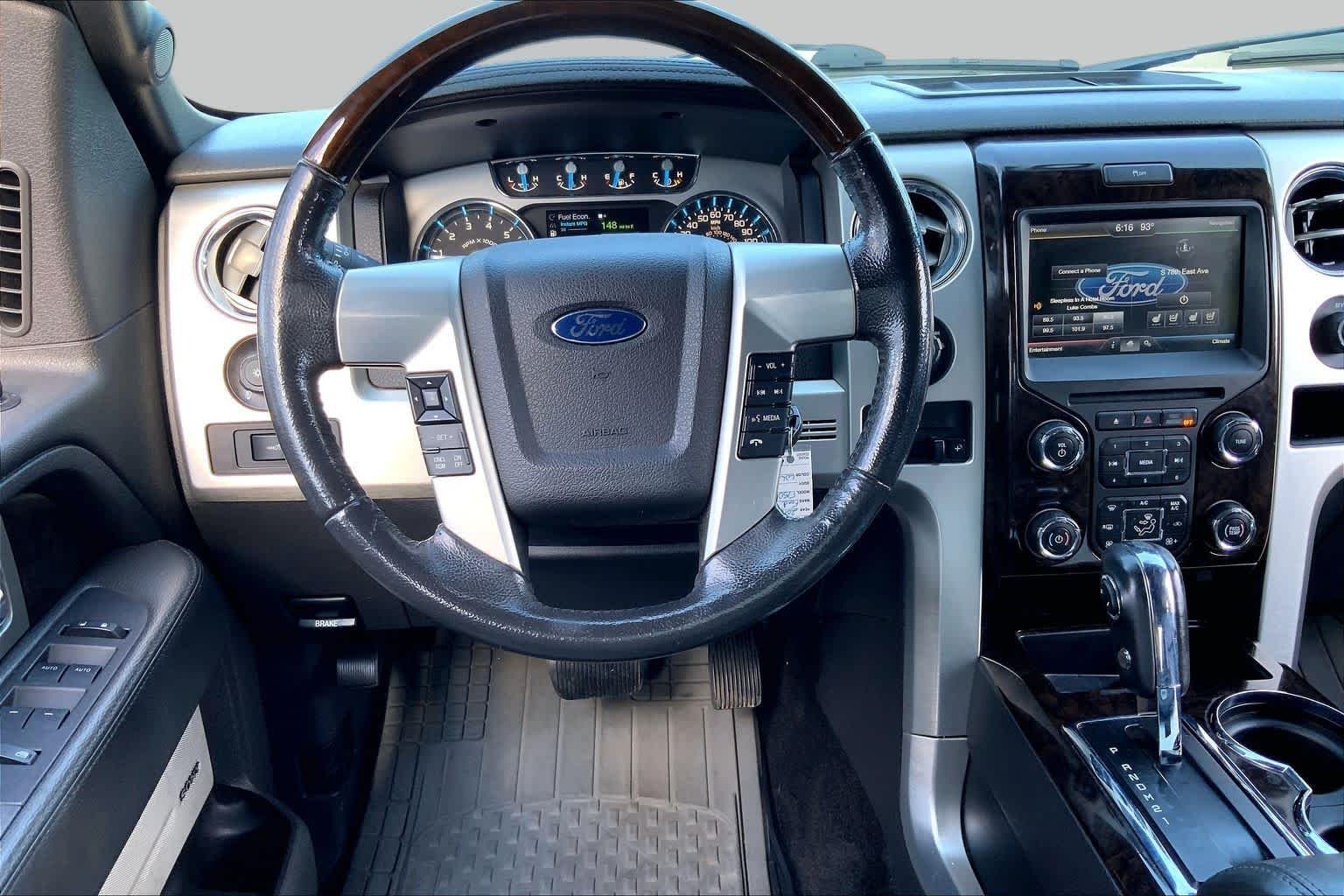 Used 2014 White Platinum Metallic Tri-Coat Ford Platinum image 6