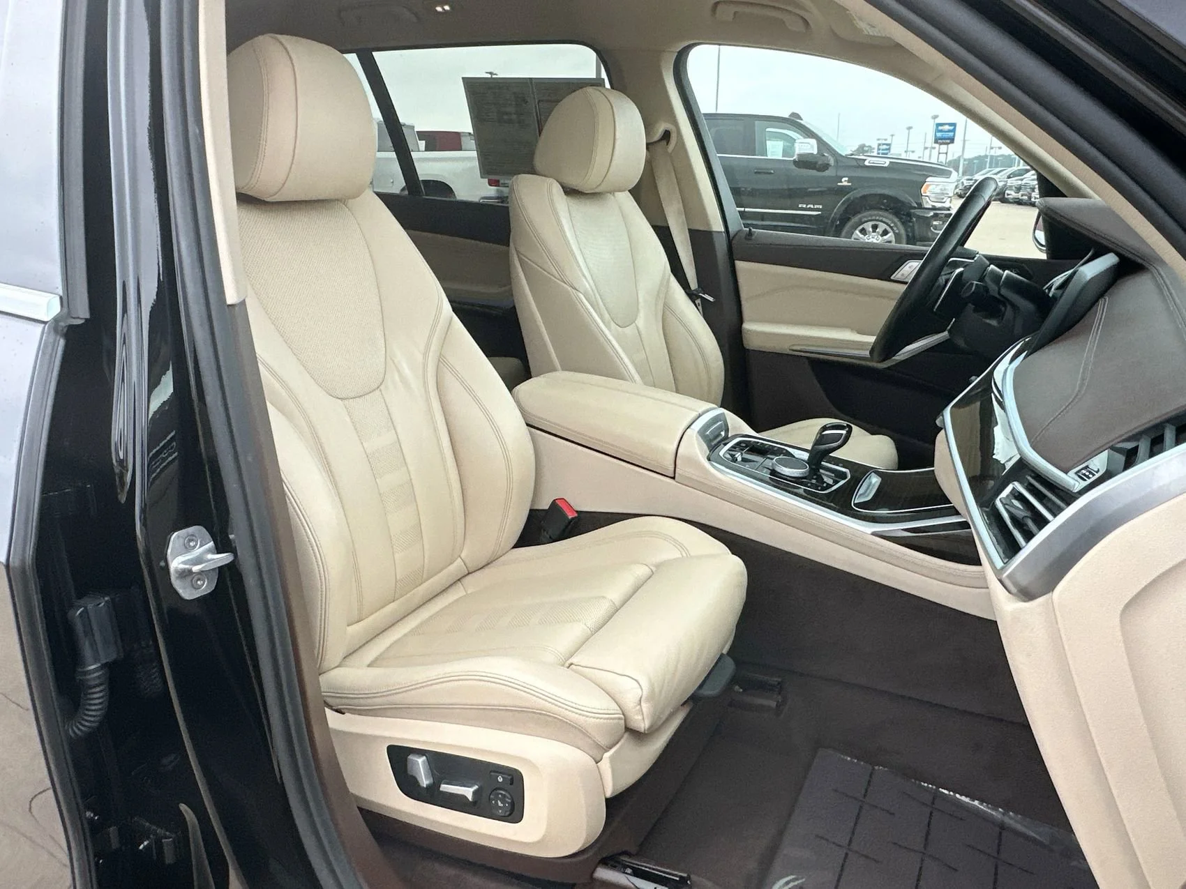 2019 BMW X7 40i - Photo 26