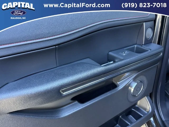 Used 2023  Ford Limited image 17