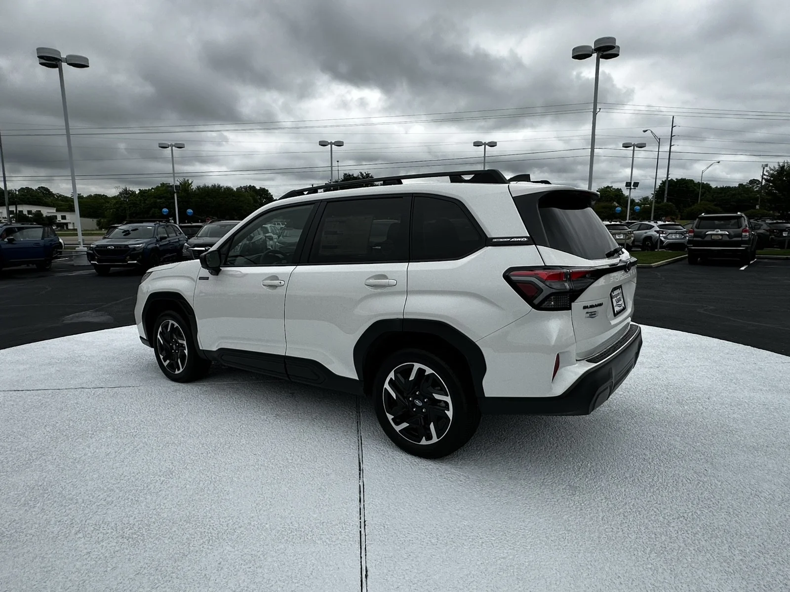 New 2026 CRYSTAL WHITE PEARL Subaru Premium Hybrid image 5