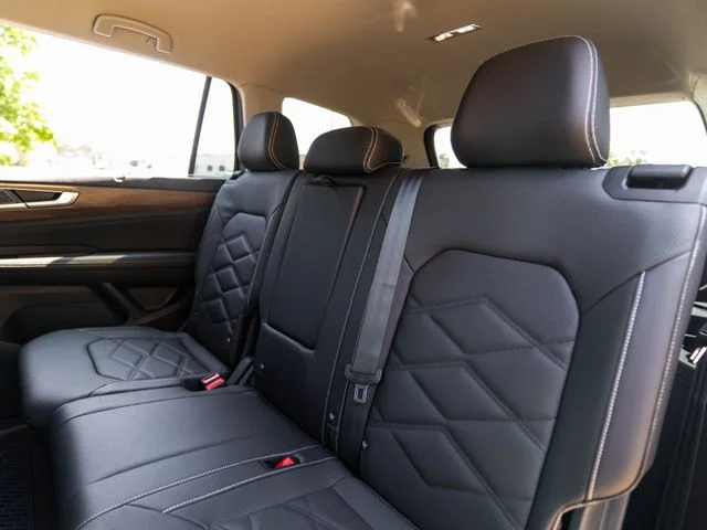 New 2026 Gray Volkswagen 2.0T SE w/Technology image 30