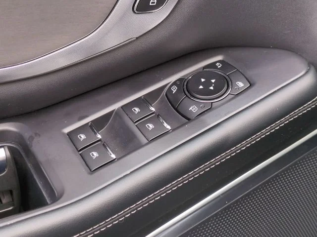 Used 2025 Silver Ford Platinum image 13