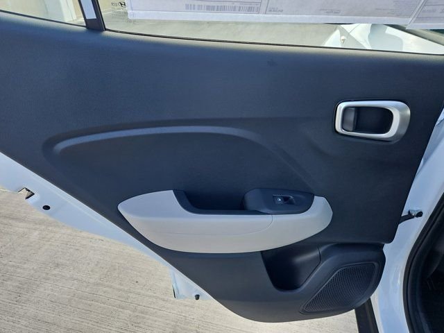 2025 Hyundai Venue SEL - Photo 12