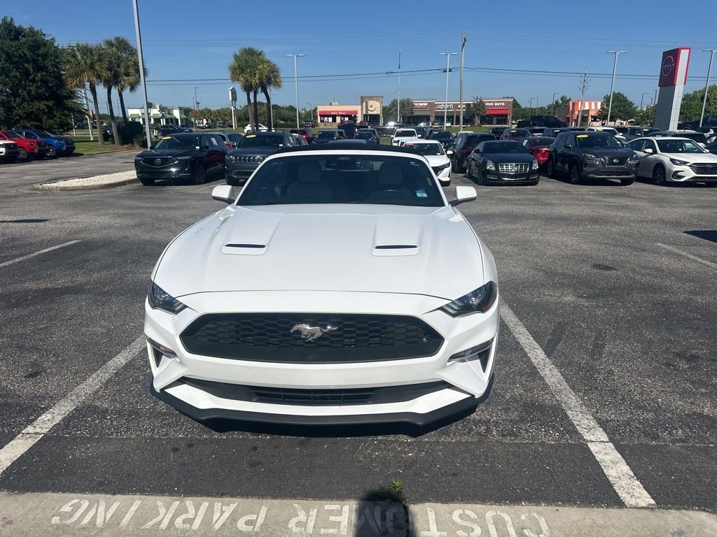 2022 Ford Mustang EcoBoost Convertible's photo