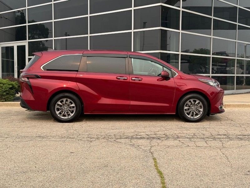 Used 2023 Pearl Toyota XLE image 2