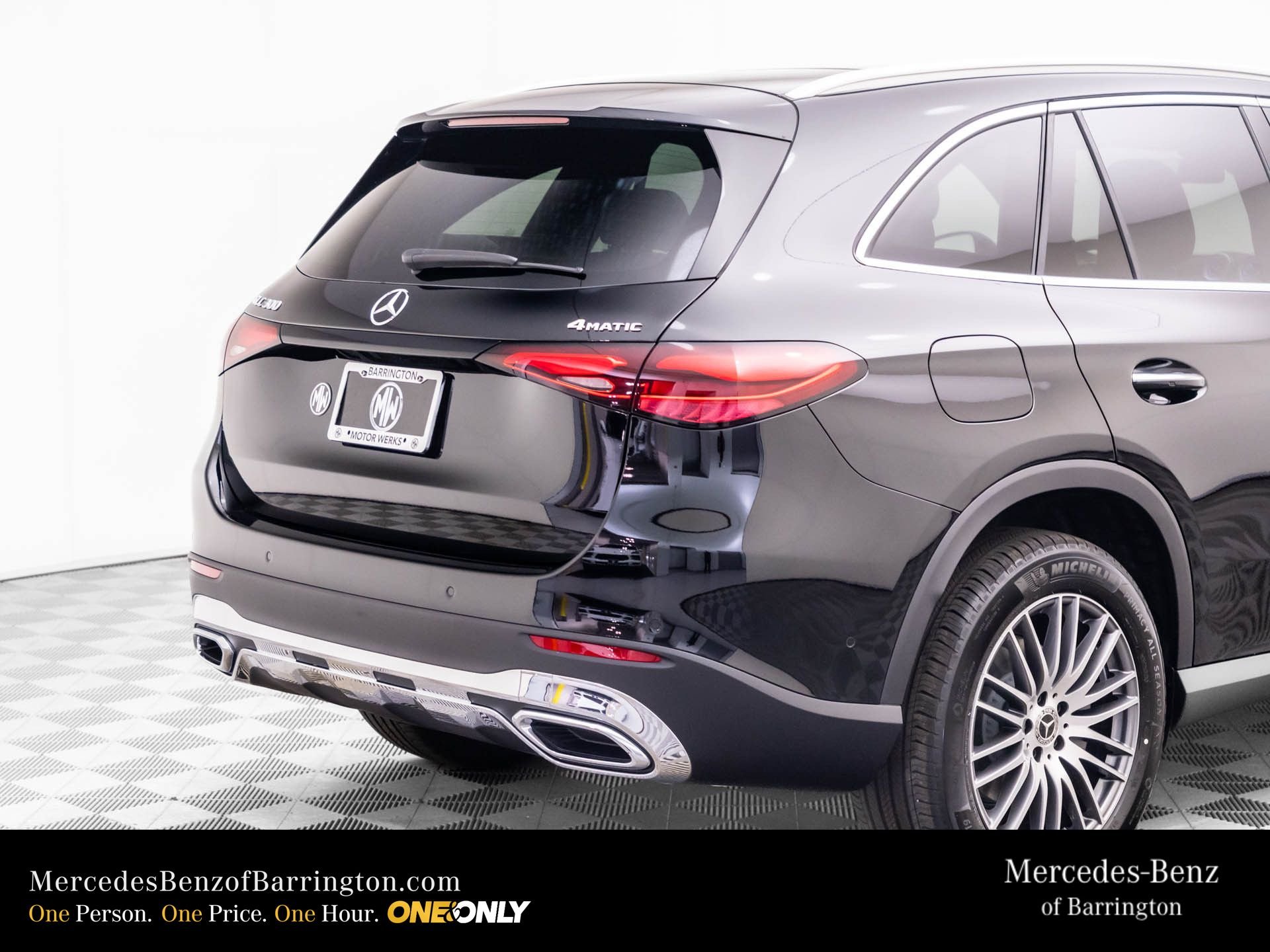 New 2026 Black Mercedes-Benz GLC 300 image 39