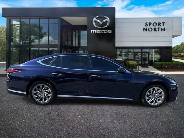 Used 2019  Lexus 500 Base image 2