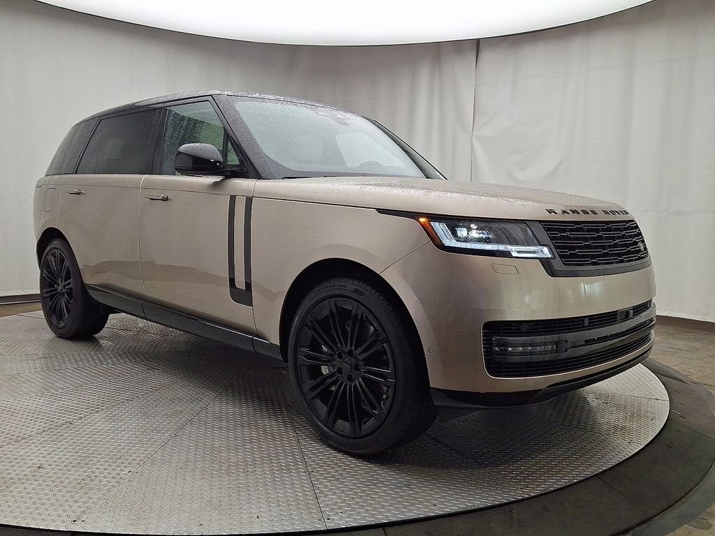 New 2026 Batumi Gold Premium Metallic Land Rover SE image 2