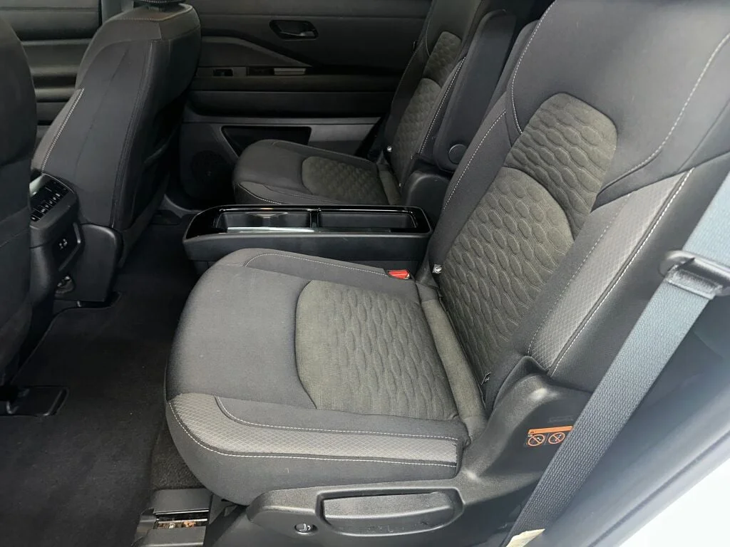 2023 Nissan Pathfinder SV - Photo 19