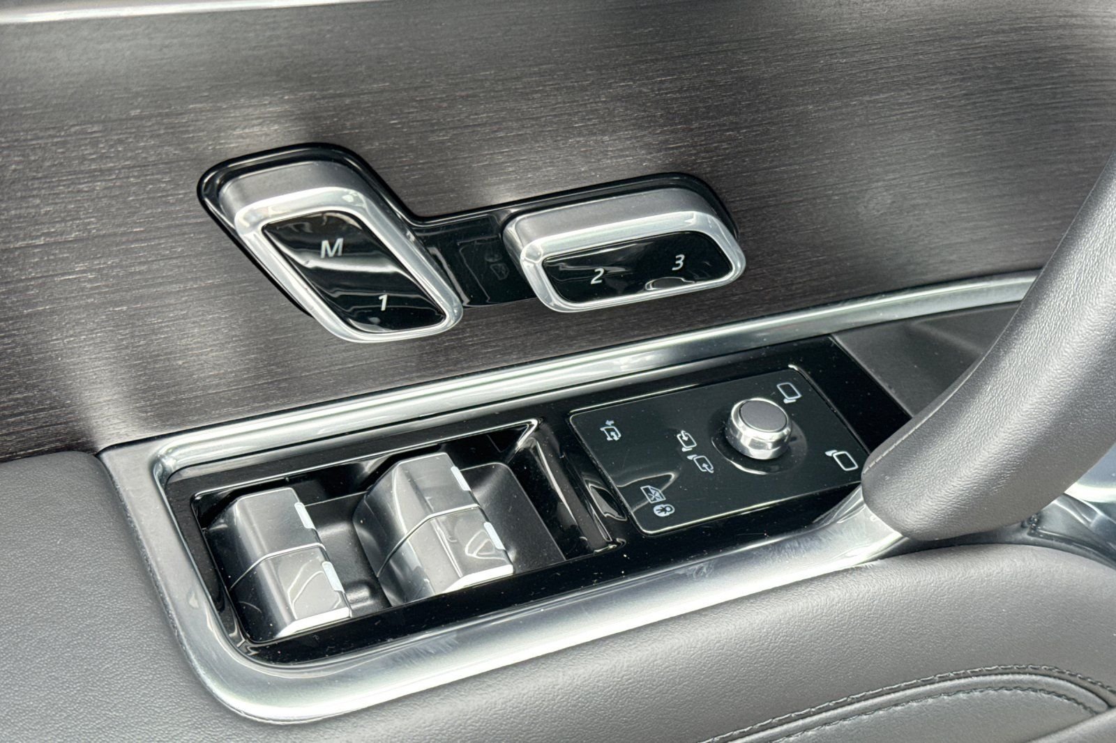 2024 Land Rover Range Rover SE - Photo 11