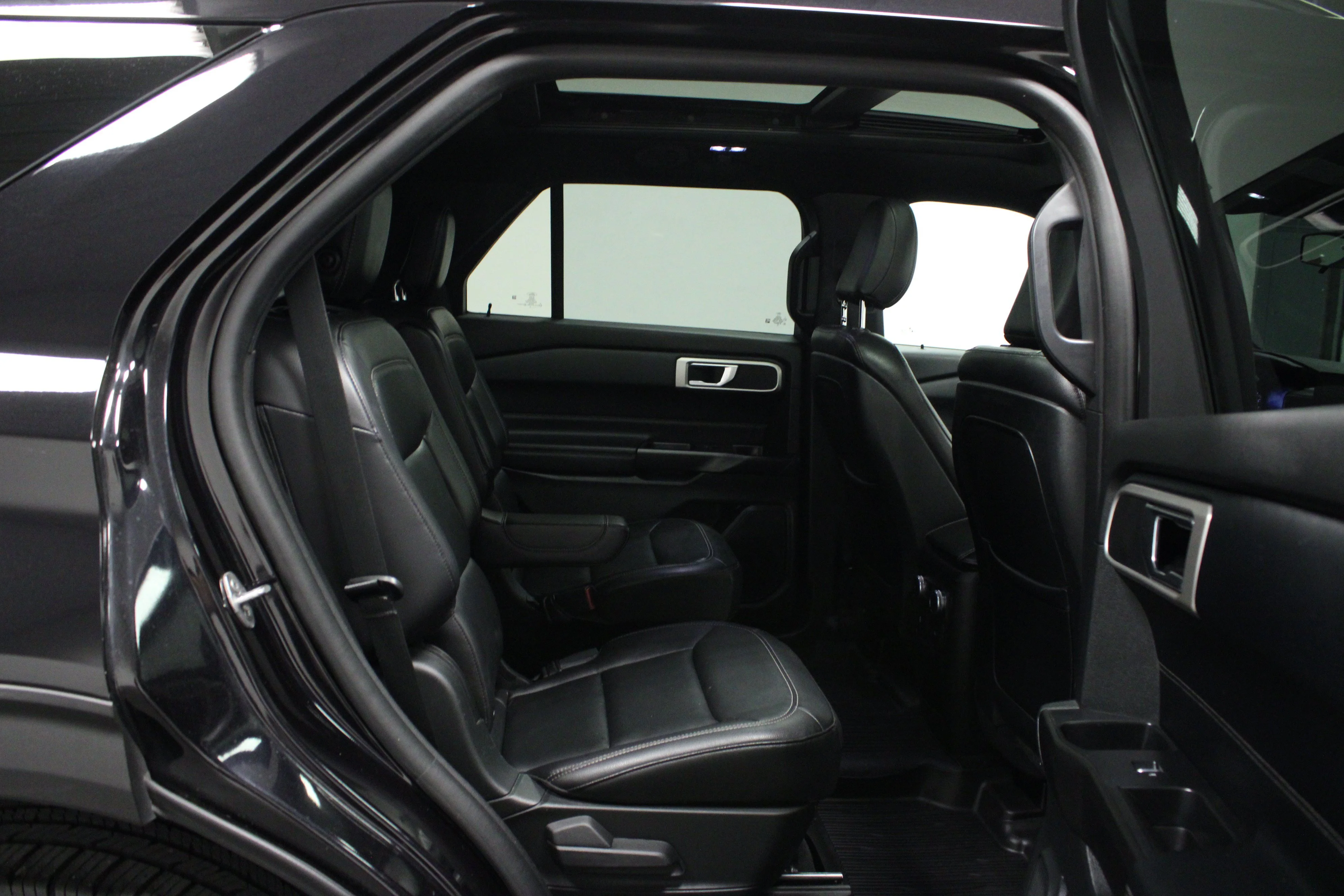 Used 2020 Black Metallic Ford XLT image 16
