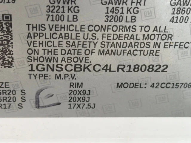 Used 2020 SUMMIT WHITE Chevrolet LT image 33
