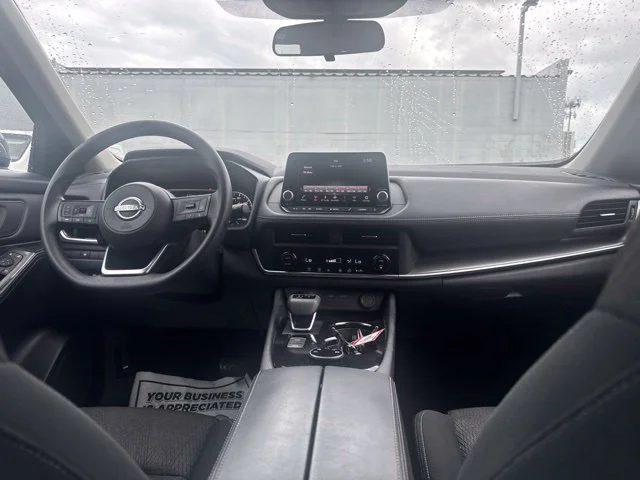 Used 2024 Gray Nissan SV image 16