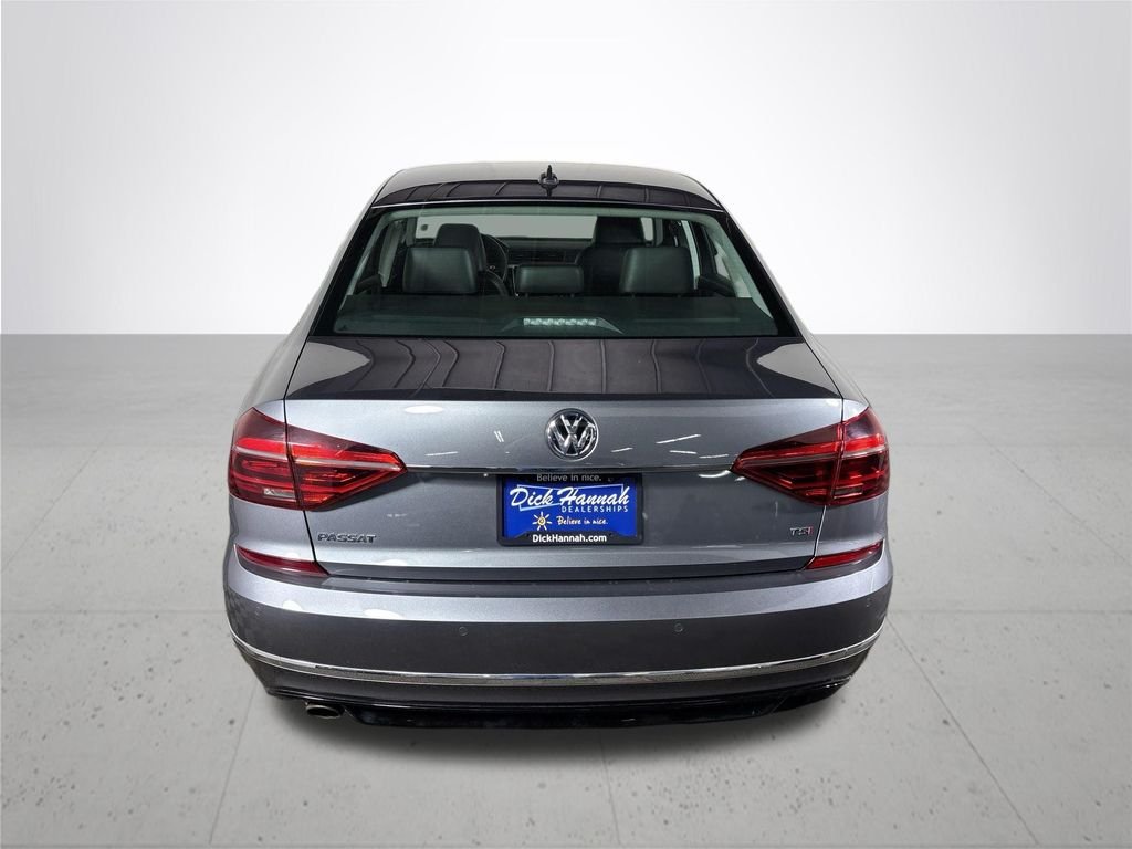 Used 2019 Platinum Gray Metallic Volkswagen 2.0T SE R-Line image 7