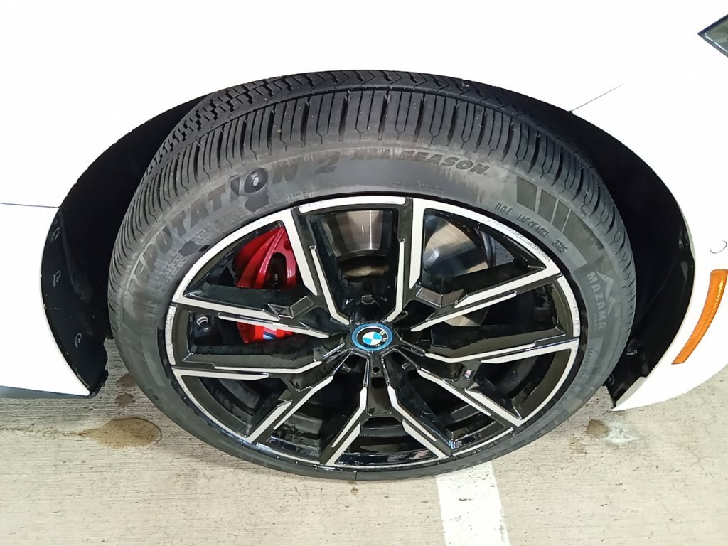 Used 2024 Alpine White BMW M50 image 13