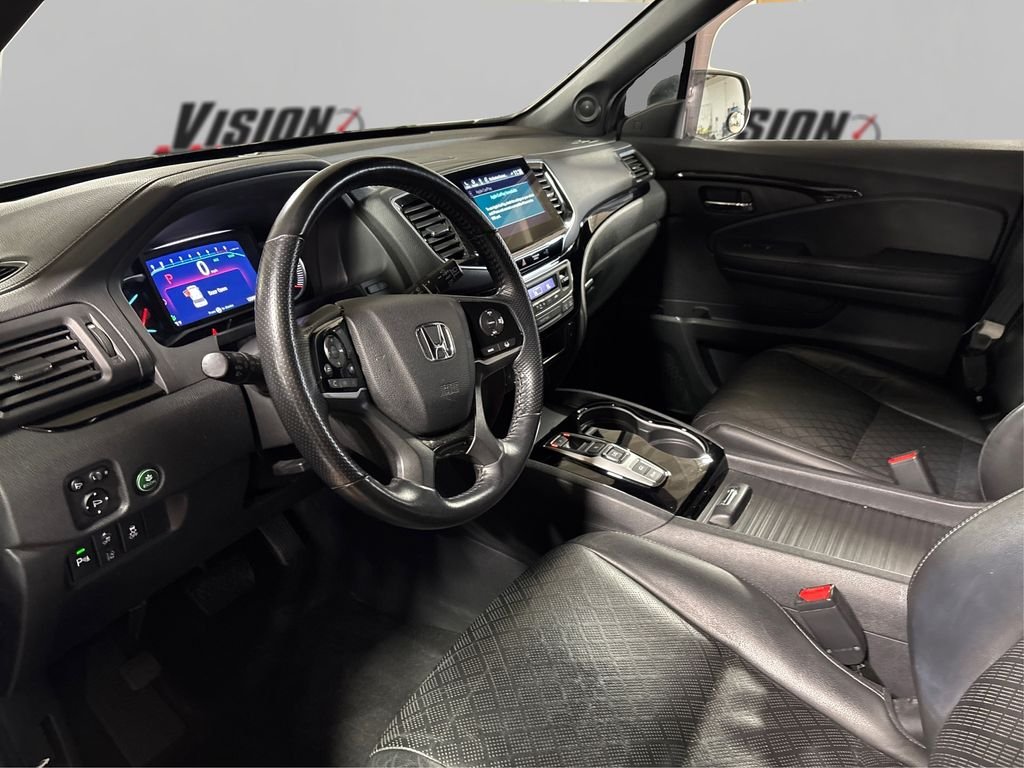 Used 2019 Black Honda Touring image 9