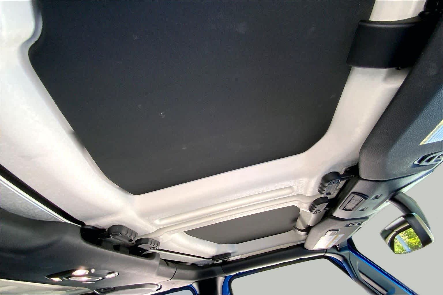 Used 2022 Hydro Blue Pearlcoat Jeep Unlimited Rubicon image 14