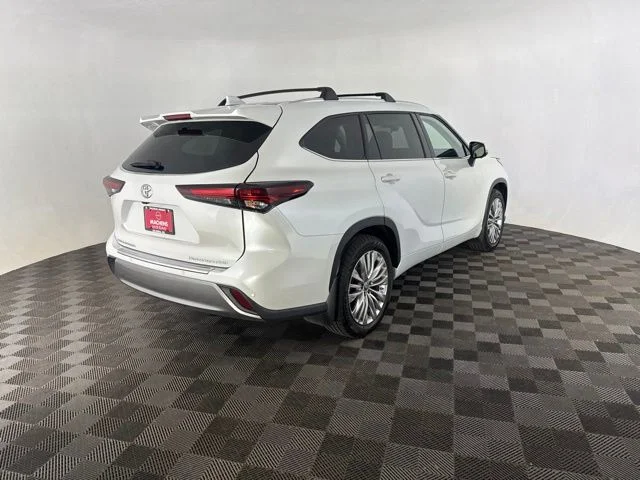 Used 2024 Beige Toyota Platinum image 5