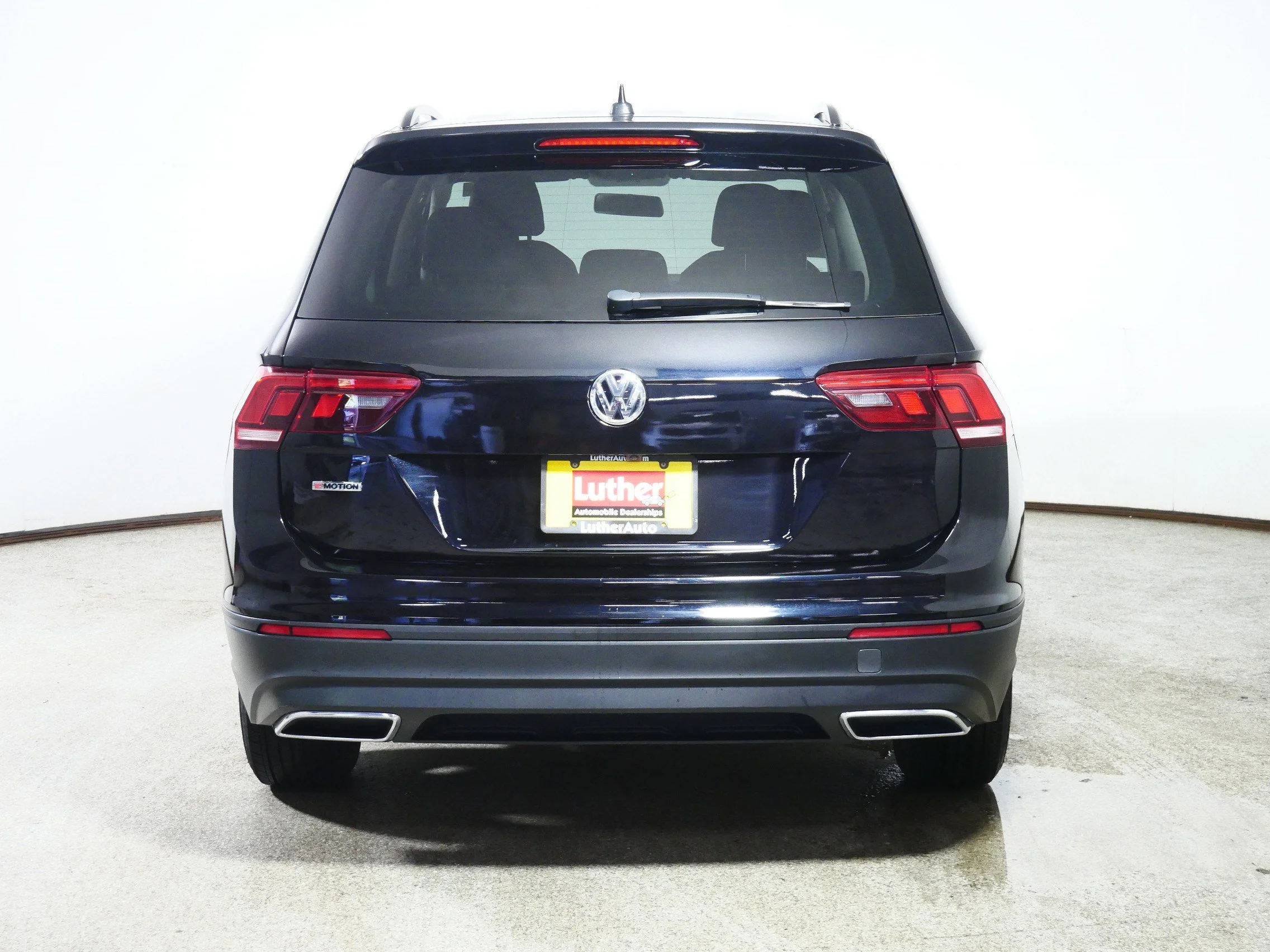 Used 2021 Deep Black Pearl Volkswagen S image 6