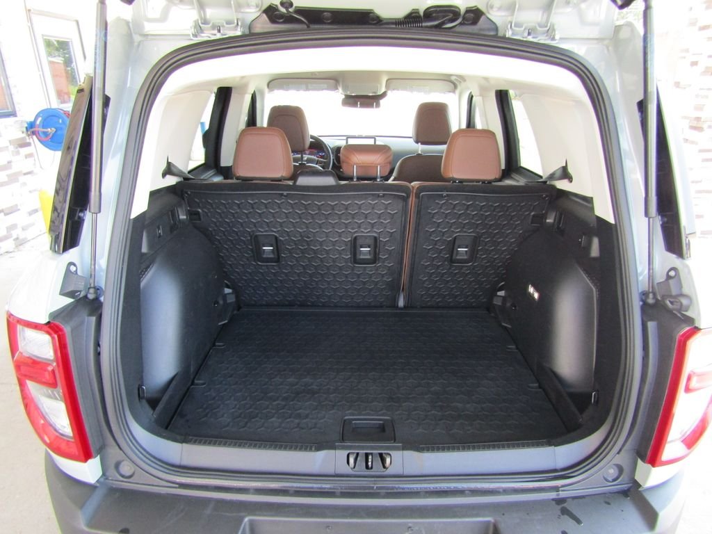Used 2023 Green Ford Outer Banks image 31