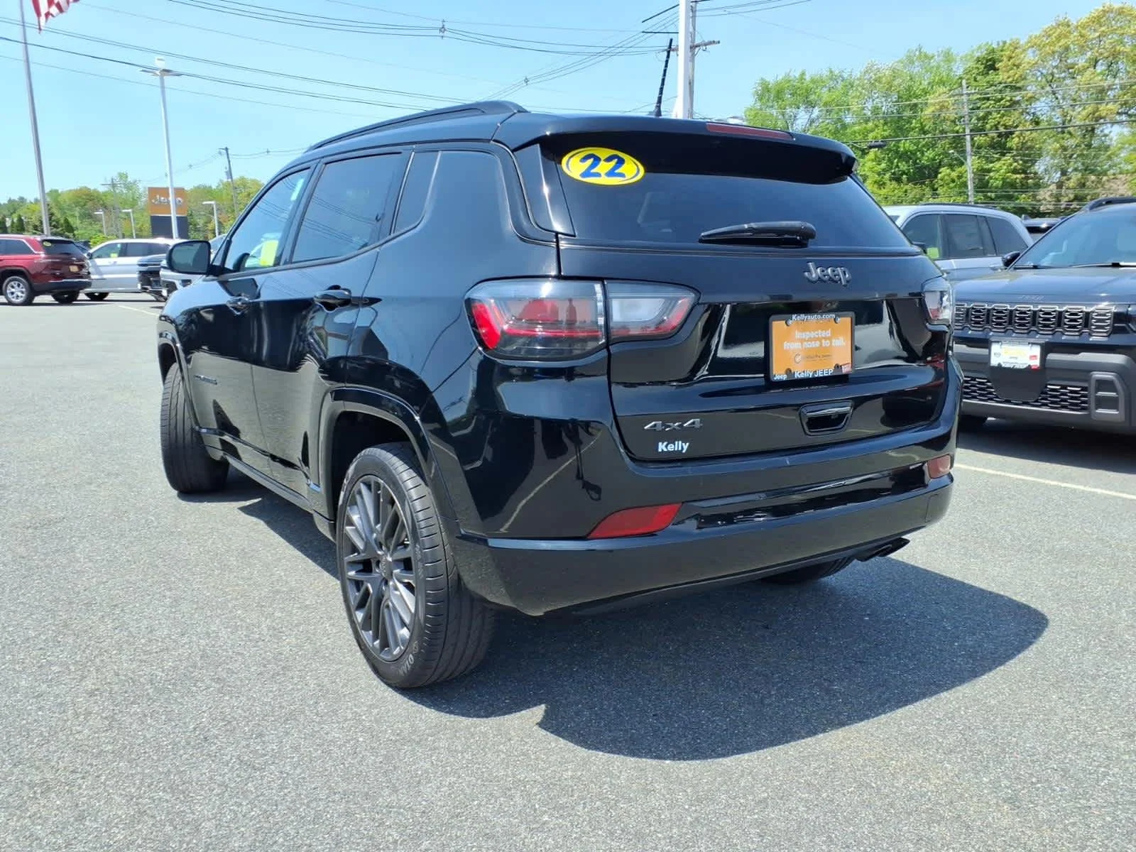 Certified Used 2022 Diamond Black Crystal Pearlcoat Jeep High Altitude image 11