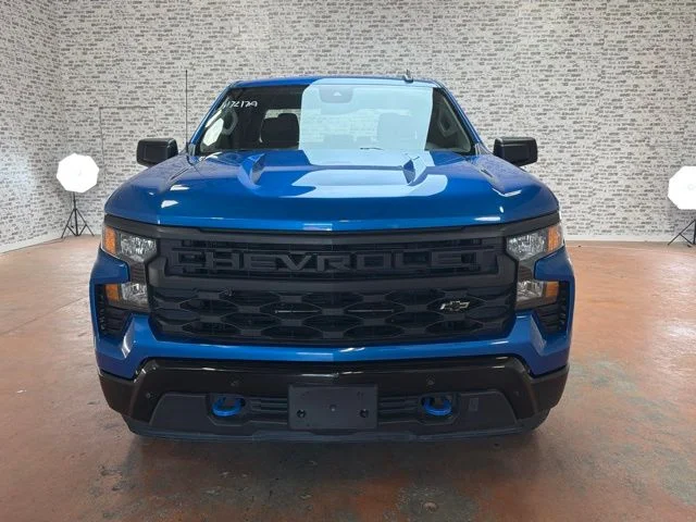 Used 2022 Glacier Blue Metallic Chevrolet Custom image 2
