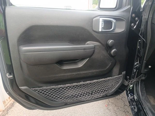 Used 2023 Black Jeep Sport image 41