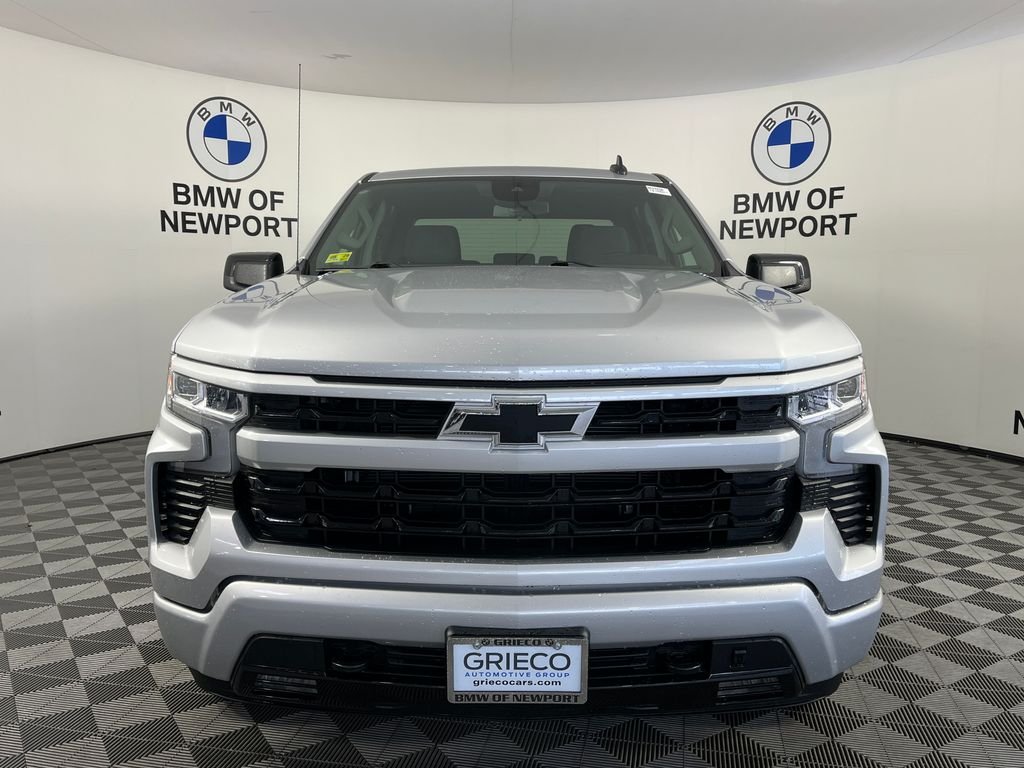 Used 2022 Silver Chevrolet RST image 5