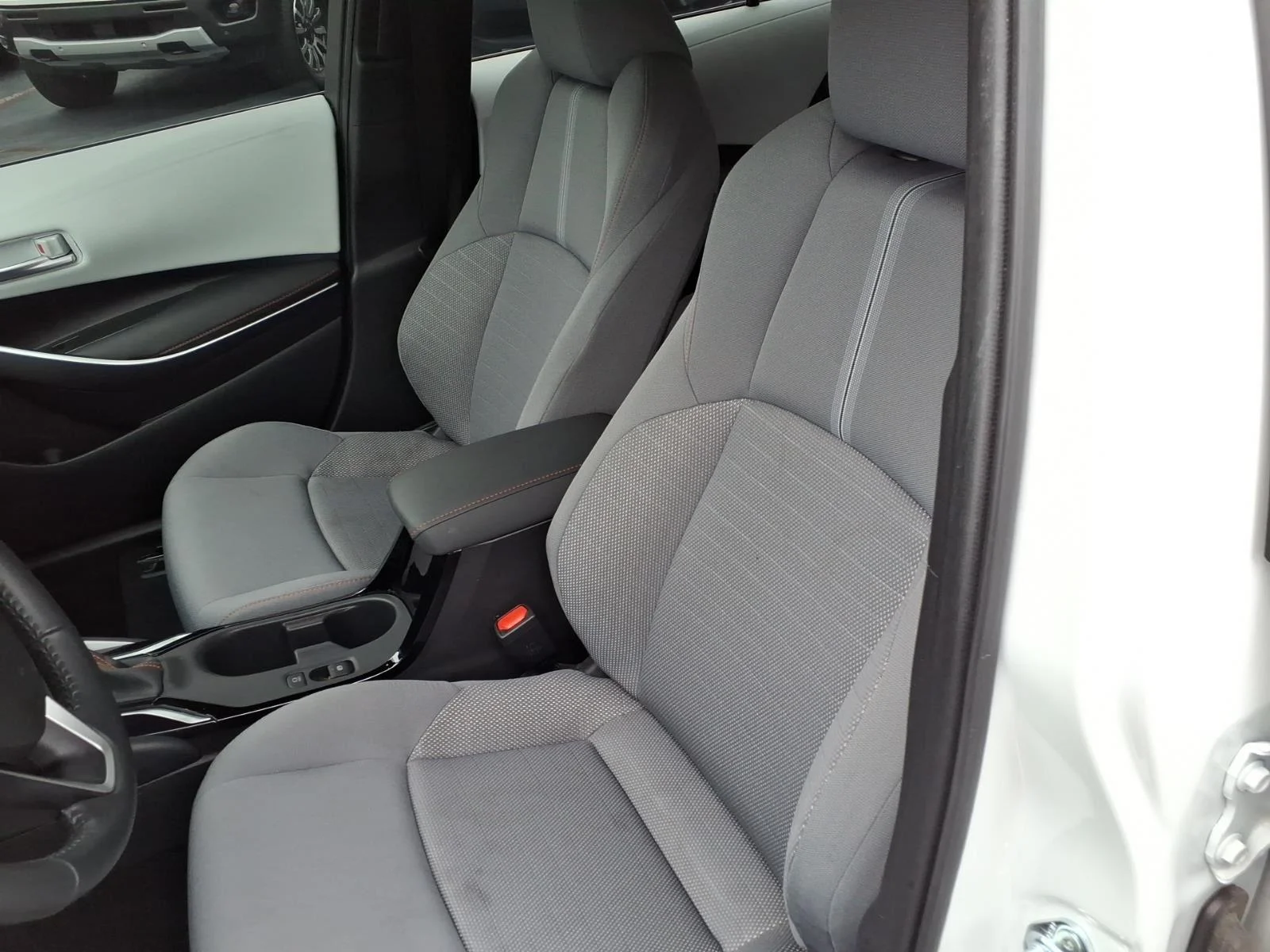 Used 2025 Ice Cap/Midnight Black Metallic Toyota FX image 18
