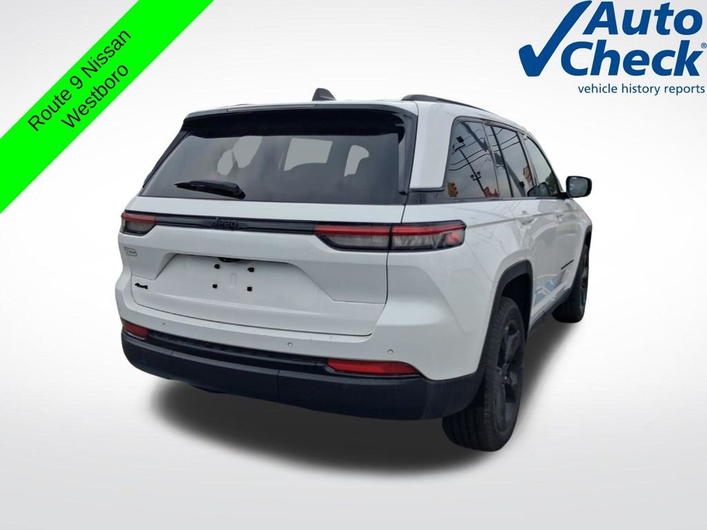Used 2023 White Jeep Altitude X image 7