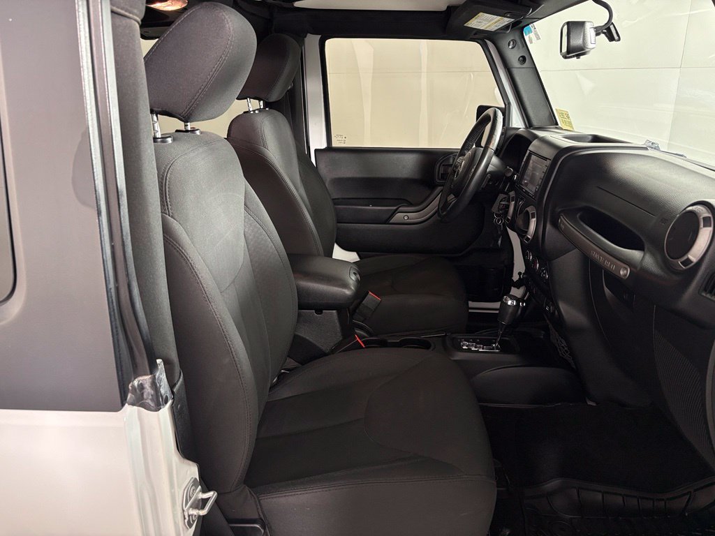 Used 2017 White Jeep Sport image 41