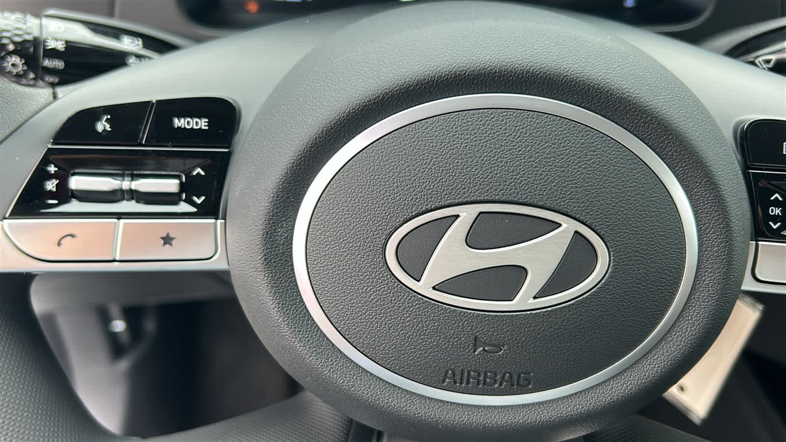 New 2026 Serenity White Hyundai SE image 19