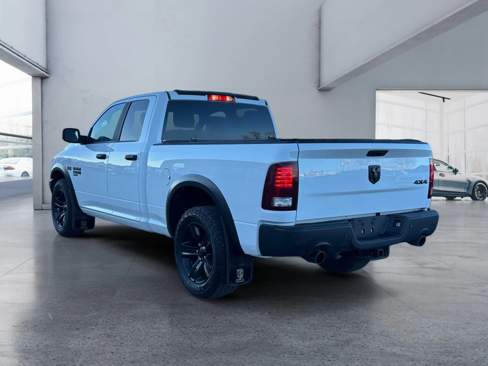 Used 2023 Bright White Ram Warlock image 3