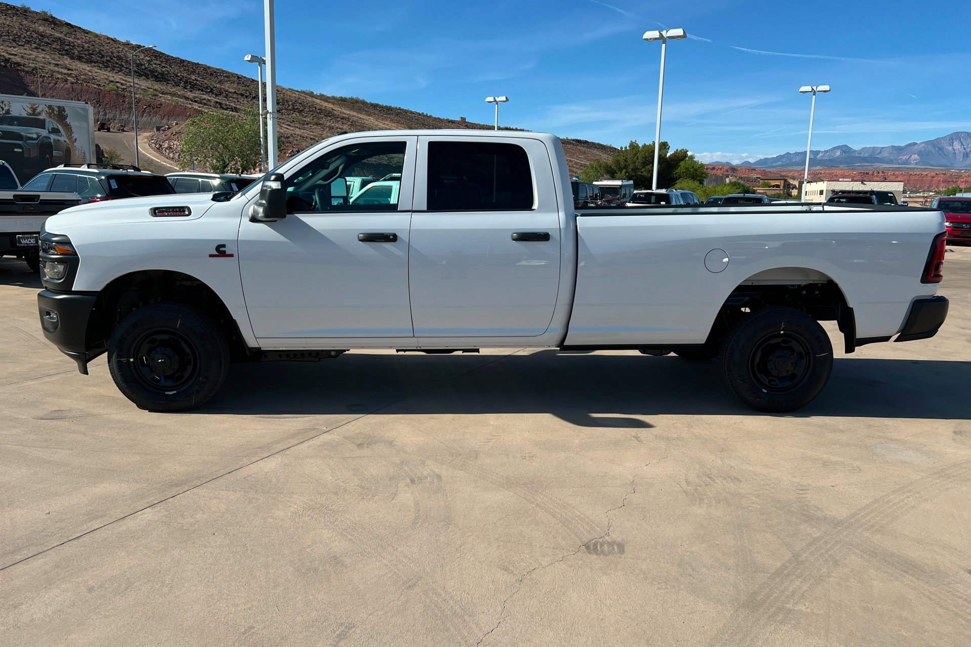 New 2026 Bright White Clear-Coat Exterior Paint RAM Tradesman image 2