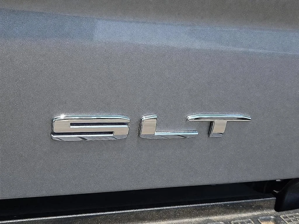 2026 GMC Sierra 1500 SLT - Photo 7