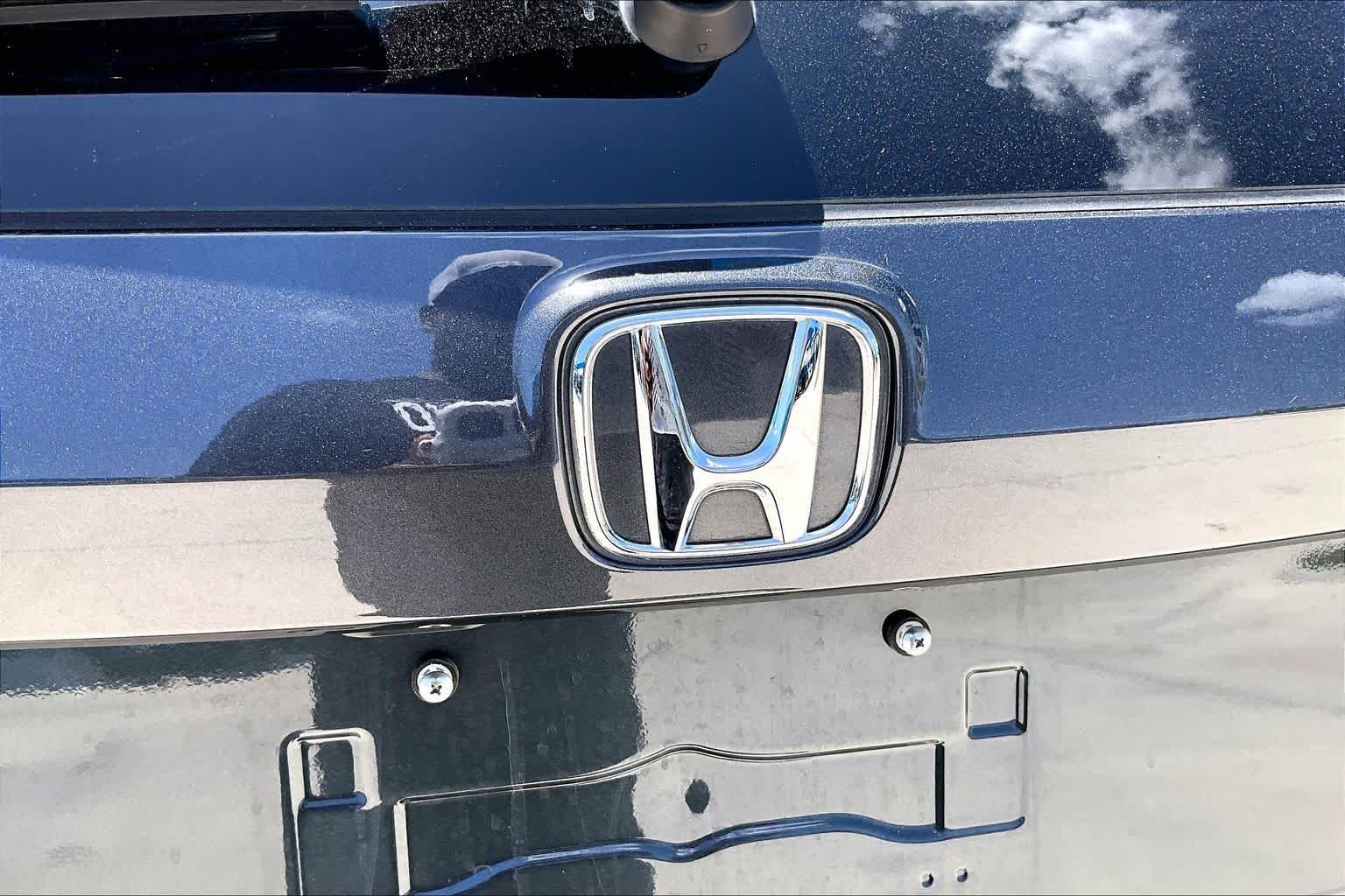 Used 2025 Meteorite Gray Metallic Honda Sport-L image 31