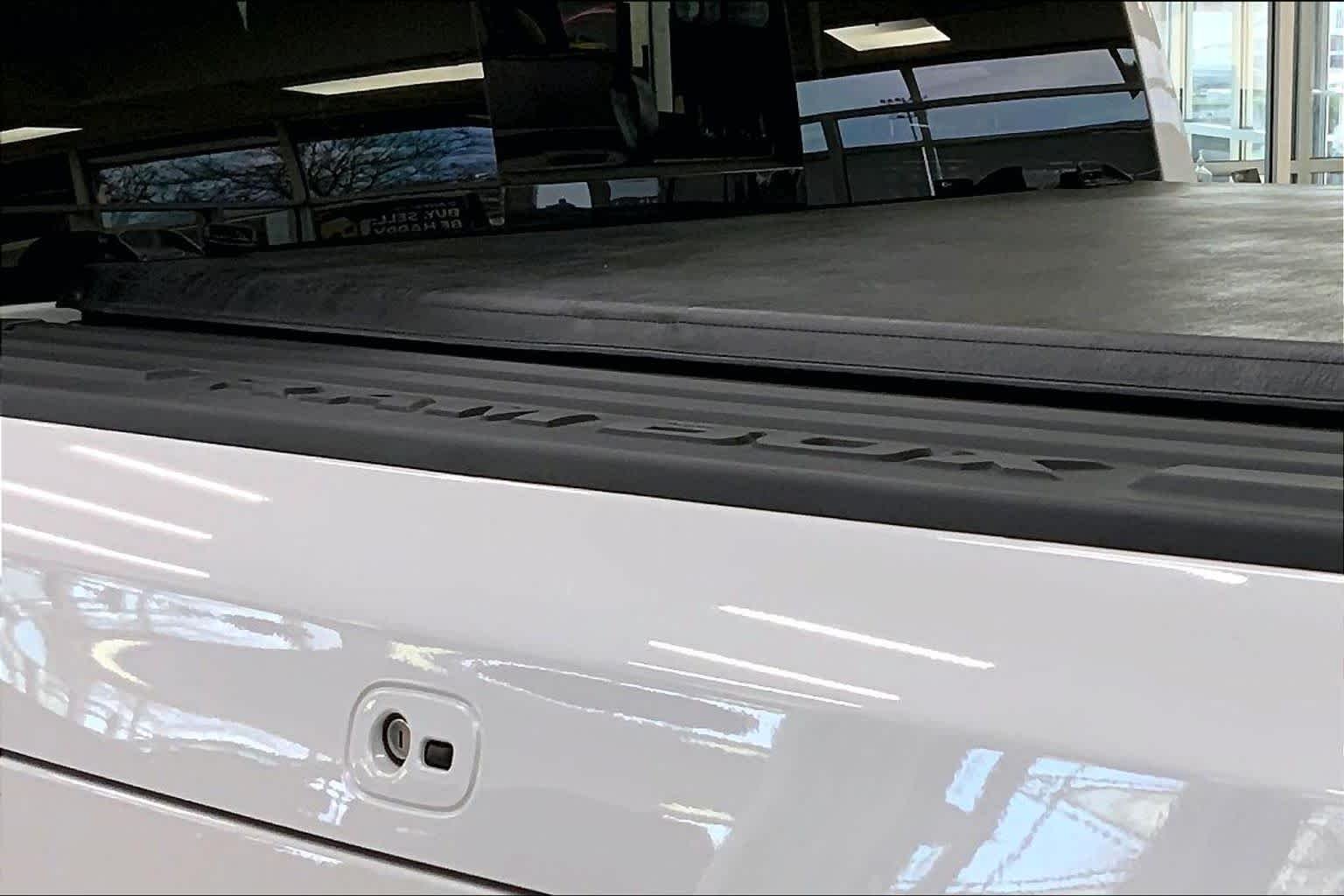 New 2026 Ivory White Tri-Coat Pearl-Coat Exterior Paint RAM Tungsten image 14