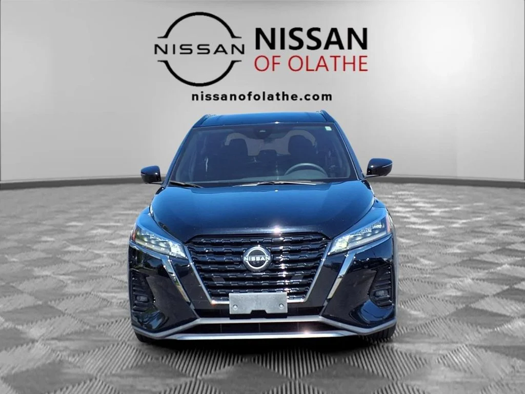 Used 2023 Black Nissan SR image 30