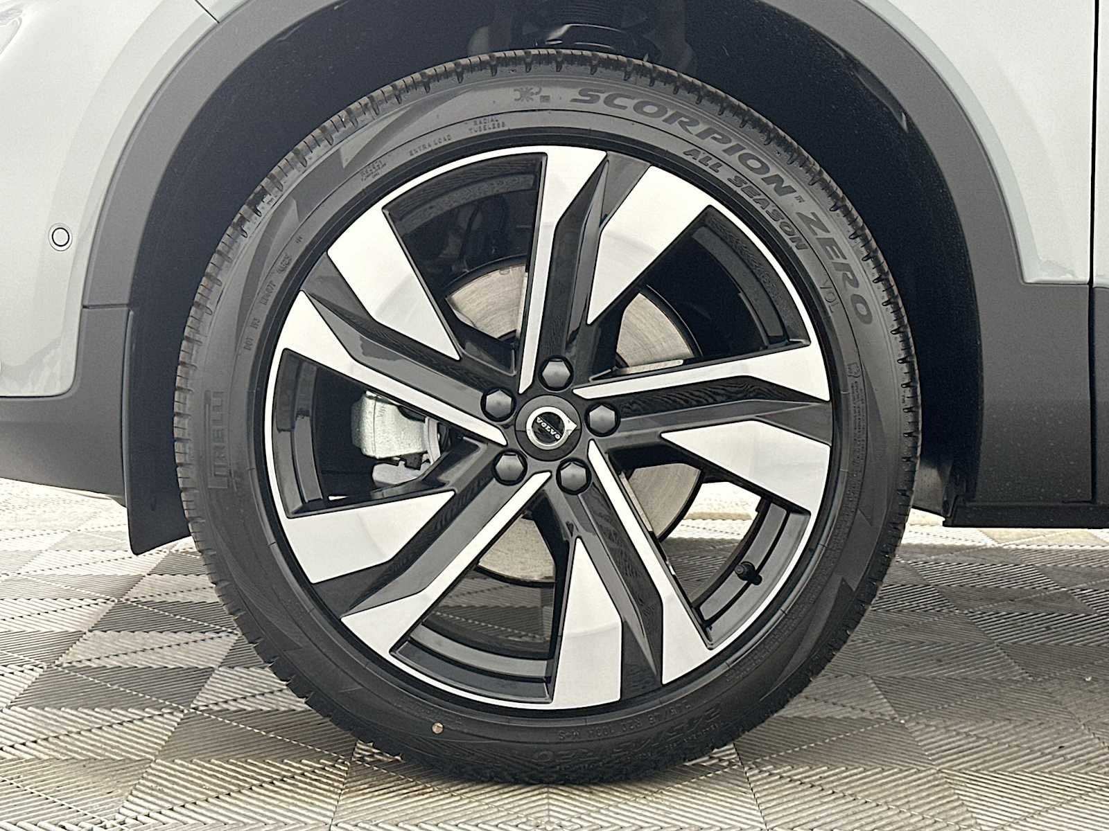 New 2026 Vapour Grey Volvo Ultra image 28