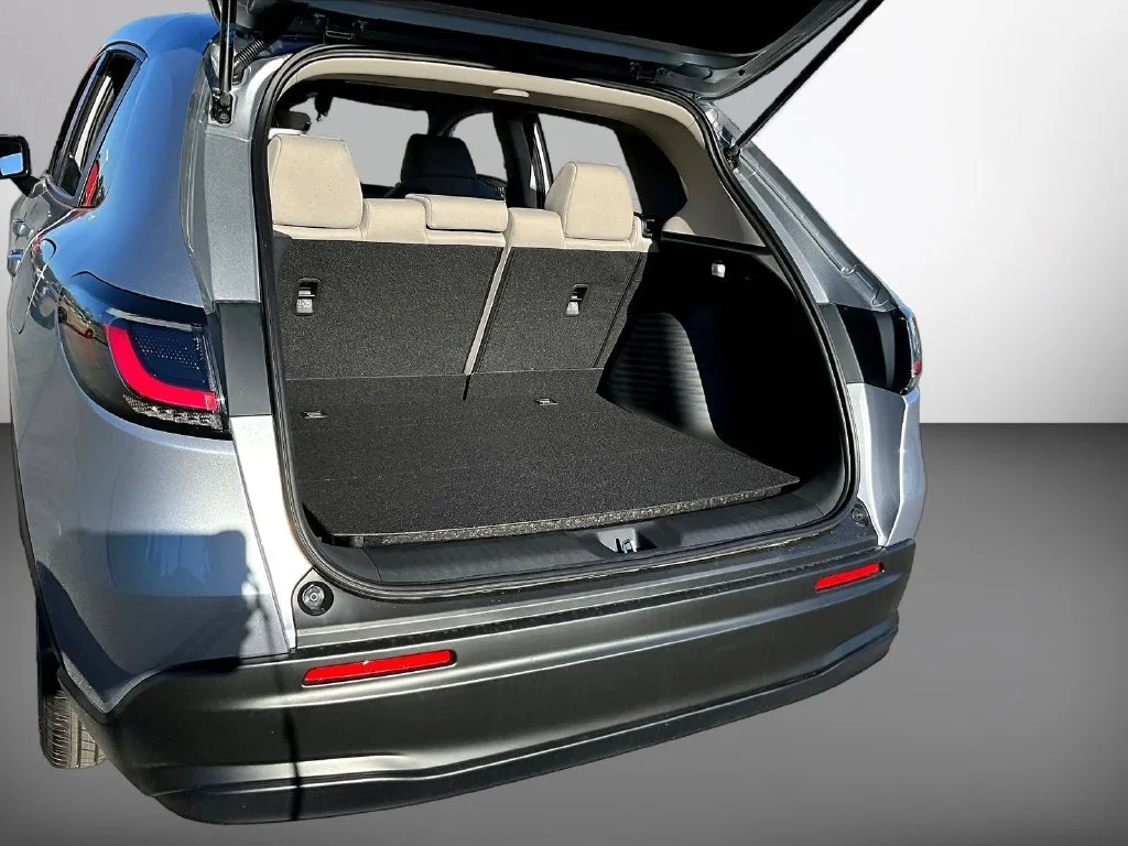 New 2027 Solar Silver Metallic Honda LX AWD image 7