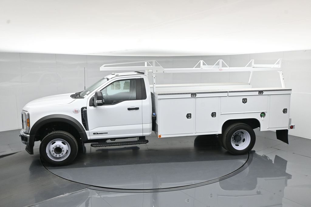 2025 Ford F-550 Super Duty Chassis Cab XL - Photo 48