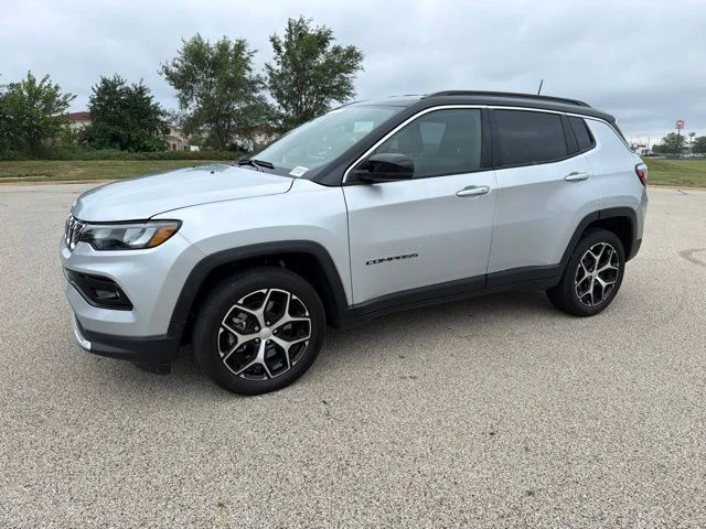 Used 2024 Silver Jeep Limited image 1
