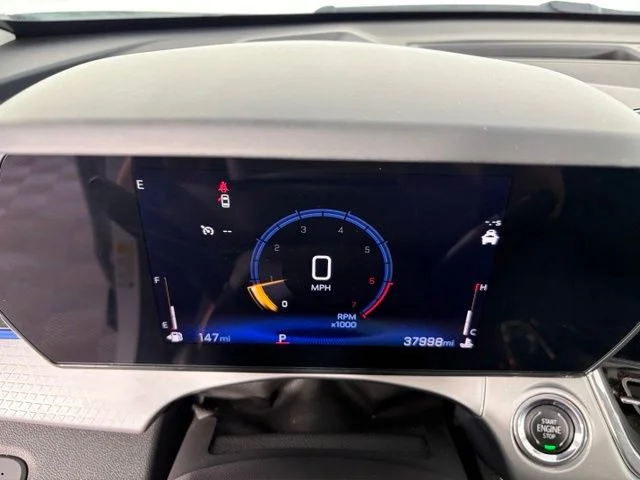 Used 2024 White Chevrolet LT image 18