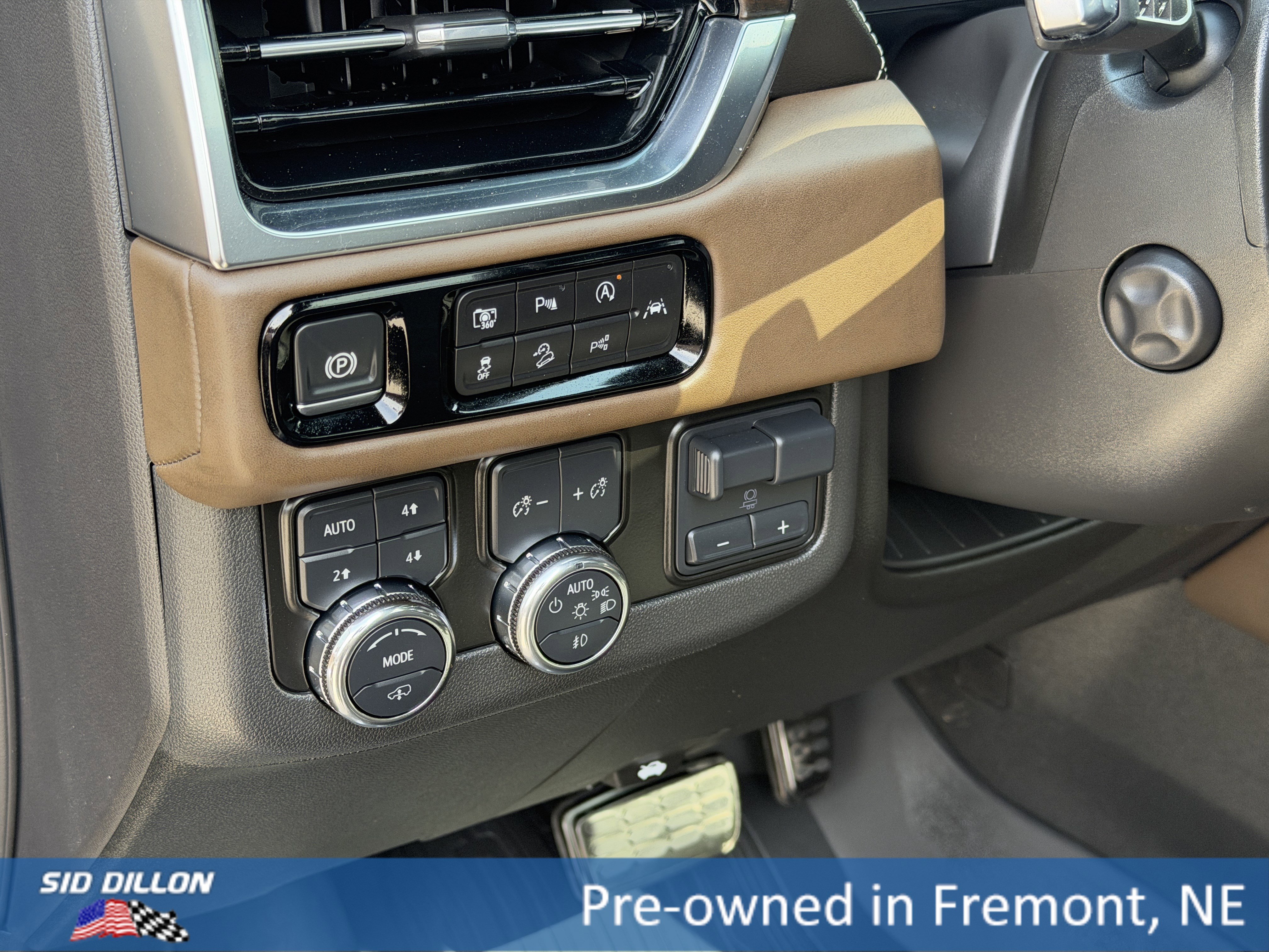 Certified Used 2025 Downpour Metallic GMC Denali Ultimate image 14