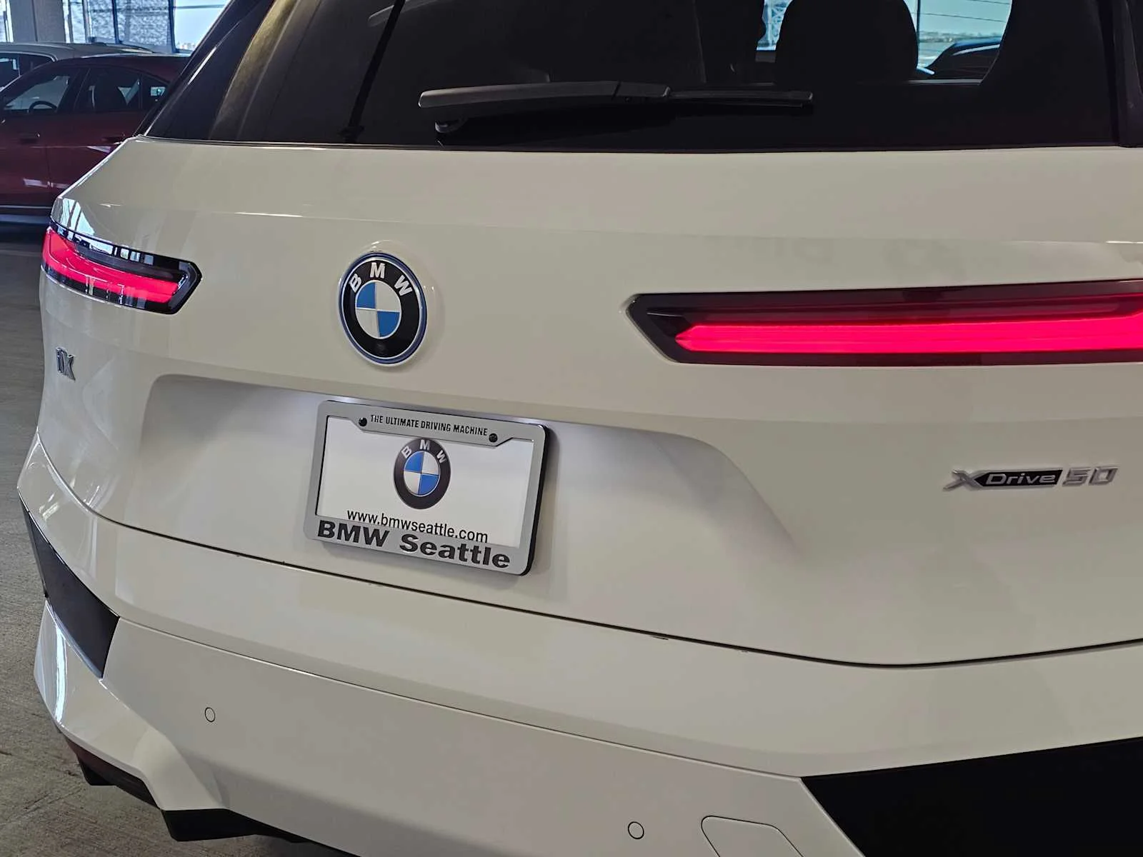 Certified Used 2024 Alpine White BMW xDrive50 image 7